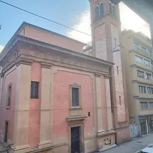 verificați disponibilitatea